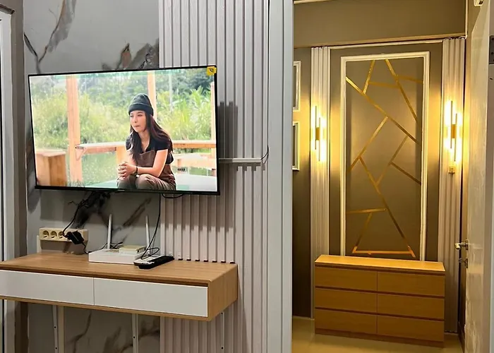 Green Pramuka City By Mueza Room